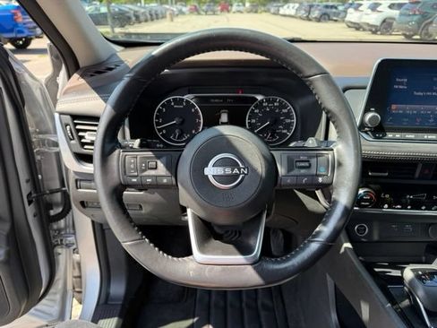 Certified 2023 Nissan Rogue SV w/ SV Premium B Package AWD/4WD image 18