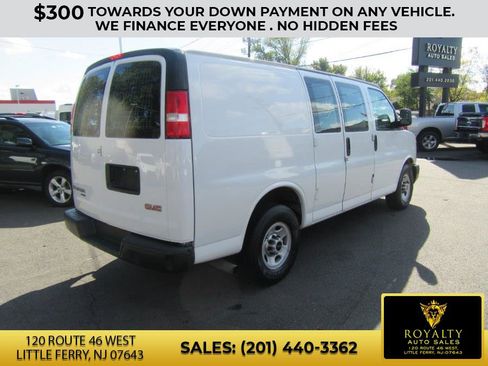 Used 2015 GMC Savana 2500 image 10