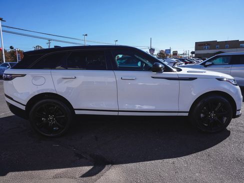 Used 2023 Land Rover Range Rover Velar R-Dynamic S image 4