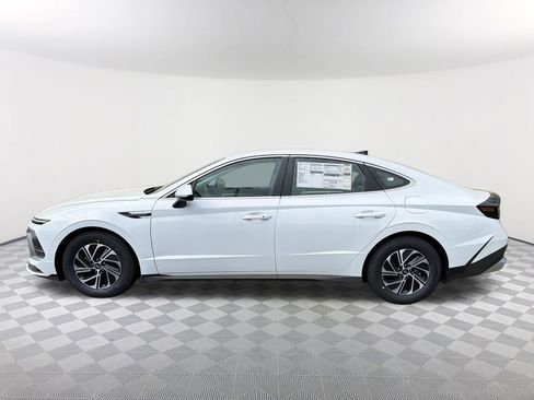 New 2026 Hyundai Sonata Blue FWD image 8