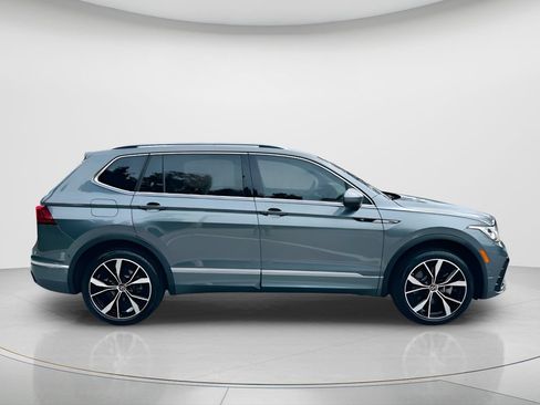 Used 2023 Volkswagen Tiguan SEL R-Line AWD/4WD image 4