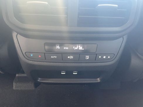 New 2026 Honda Pilot Touring image 12