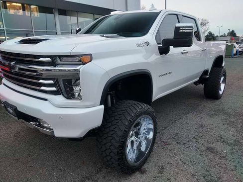 Used 2020 Chevrolet Silverado 2500 High Country w/ Z71 Off-Road Package image 7
