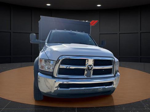 Used 2018 RAM 5500 Tradesman w/ Power & Remote Entry Group image 5
