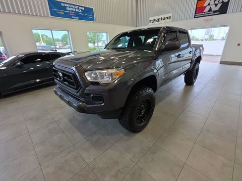 Used 2020 Toyota Tacoma SR AWD/4WD image 1