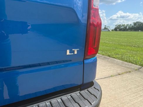 Used 2024 Chevrolet Silverado 1500 LT Trail Boss w/ LT Trail Boss Premium Package AWD/4WD image 7