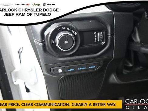 Used 2025 Jeep Wrangler Unlimited Sahara w/ Safety Group AWD/4WD image 15
