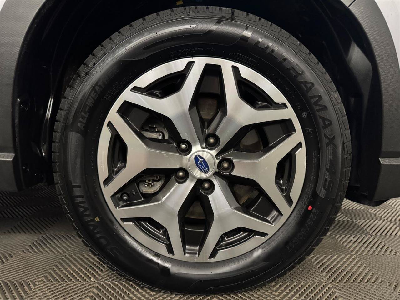 Used 2020 Subaru Forester Premium AWD/4WD image 25