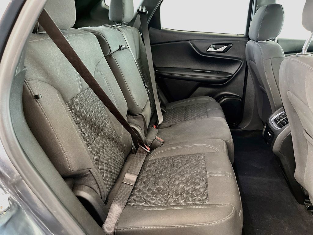 Used 2022 Chevrolet Blazer LT AWD/4WD image 27