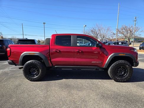 Used 2024 GMC Canyon AT4X w/ AT4X AEV Edition image 5