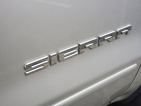 Used 2019 GMC Sierra 1500 SLE w/ SLE Value Package image 6