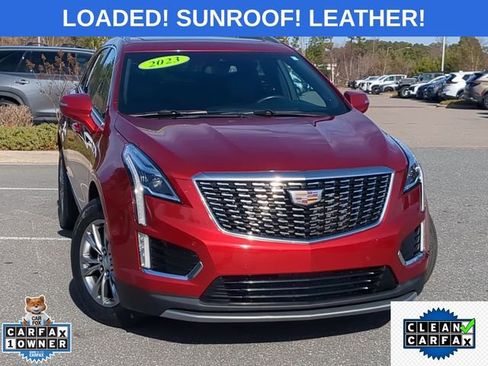 Used 2023 Cadillac XT5 Premium Luxury image 2