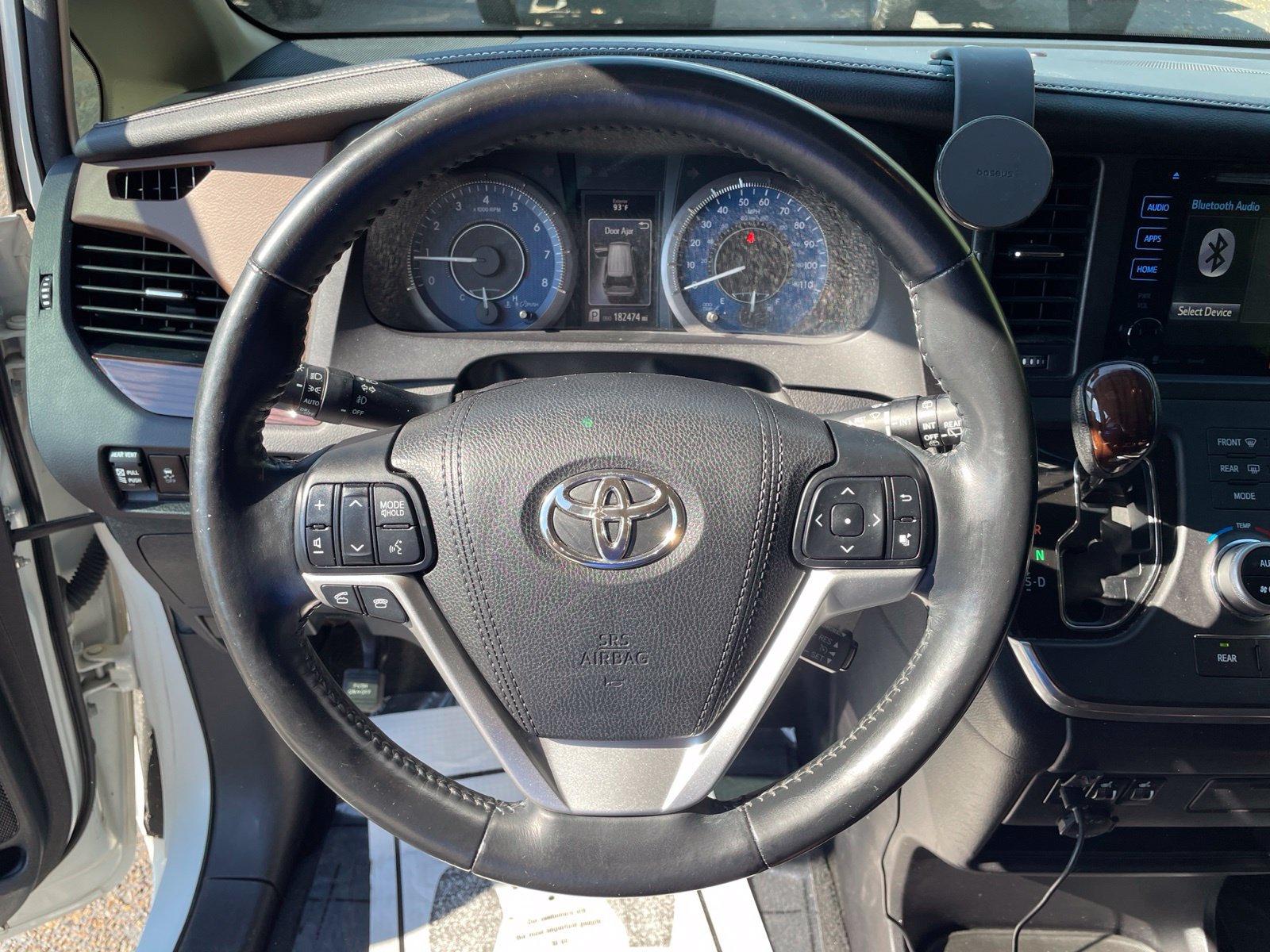 Used 2017 Toyota Sienna Limited FWD image 17