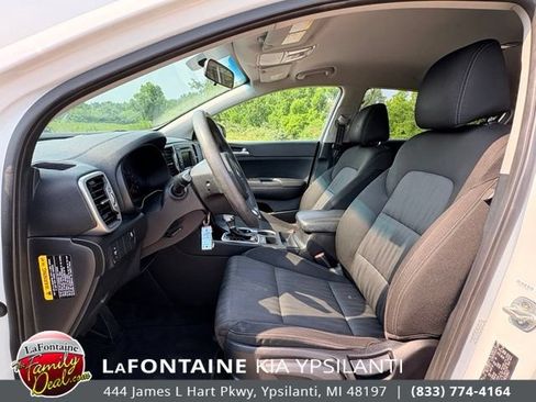 Used 2017 Kia Sportage LX FWD image 9