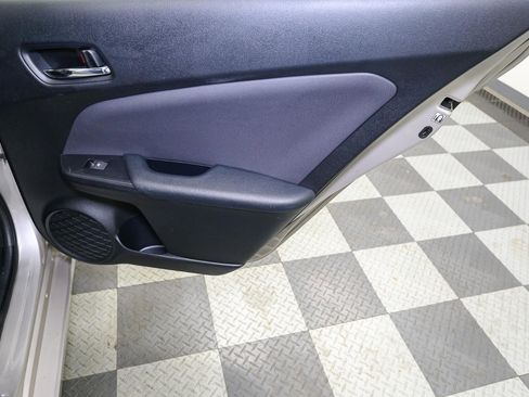 Used 2017 Toyota Prius Prime Premium image 21