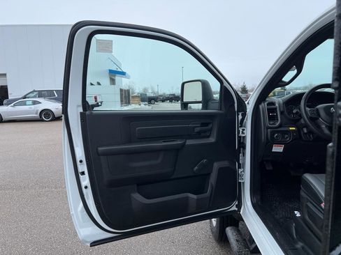 New 2023 RAM 5500 Tradesman w/ Max Tow Package image 20