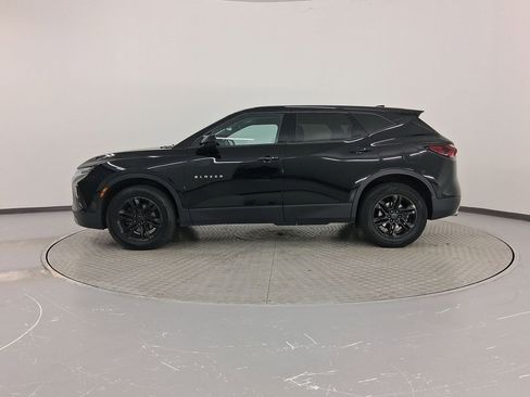 Used 2019 Chevrolet Blazer LT image 2