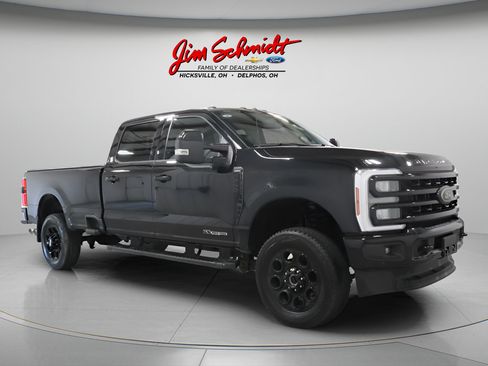 Used 2024 Ford F250 Lariat w/ Lariat Ultimate Package AWD/4WD image 2