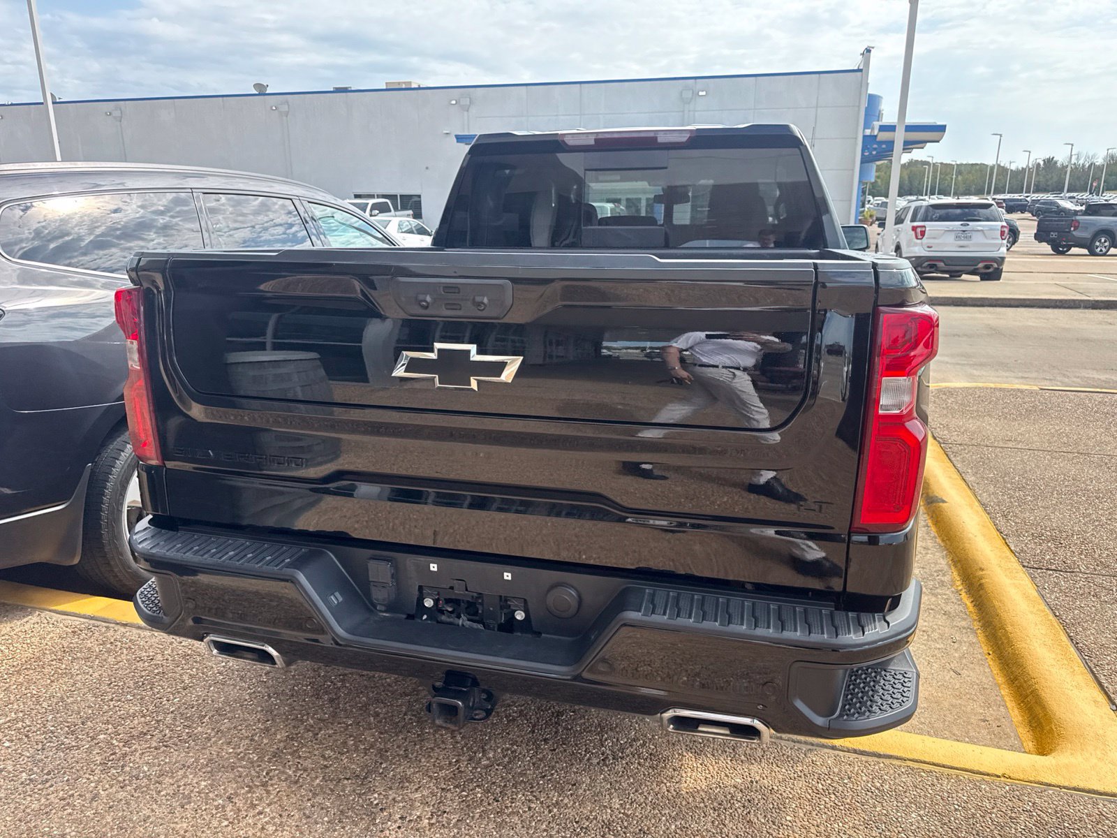 Used 2024 Chevrolet Silverado 1500 LT Trail Boss w/ LT Trail Boss Premium Package AWD/4WD image 14