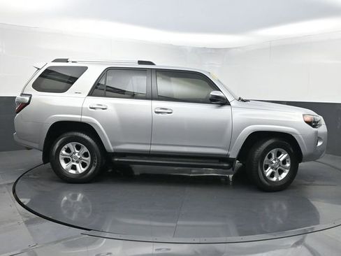 Used 2020 Toyota 4Runner SR5 image 2