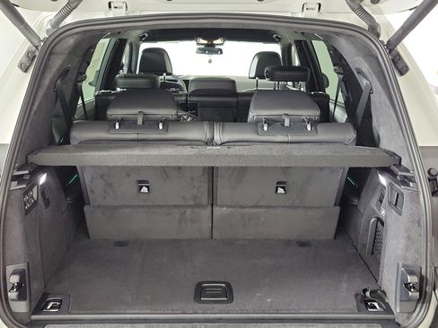 New 2026 BMW X7 M60i image 26