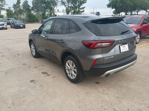 Used 2025 Ford Escape Active AWD/4WD image 8