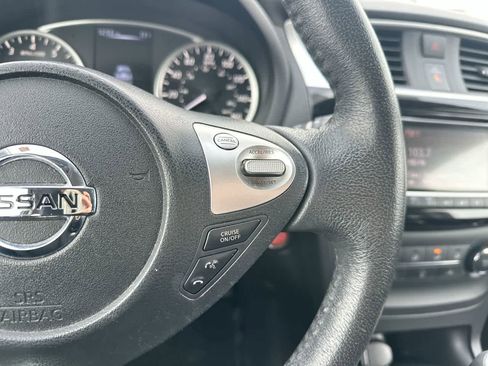 Used 2016 Nissan Sentra SV image 29