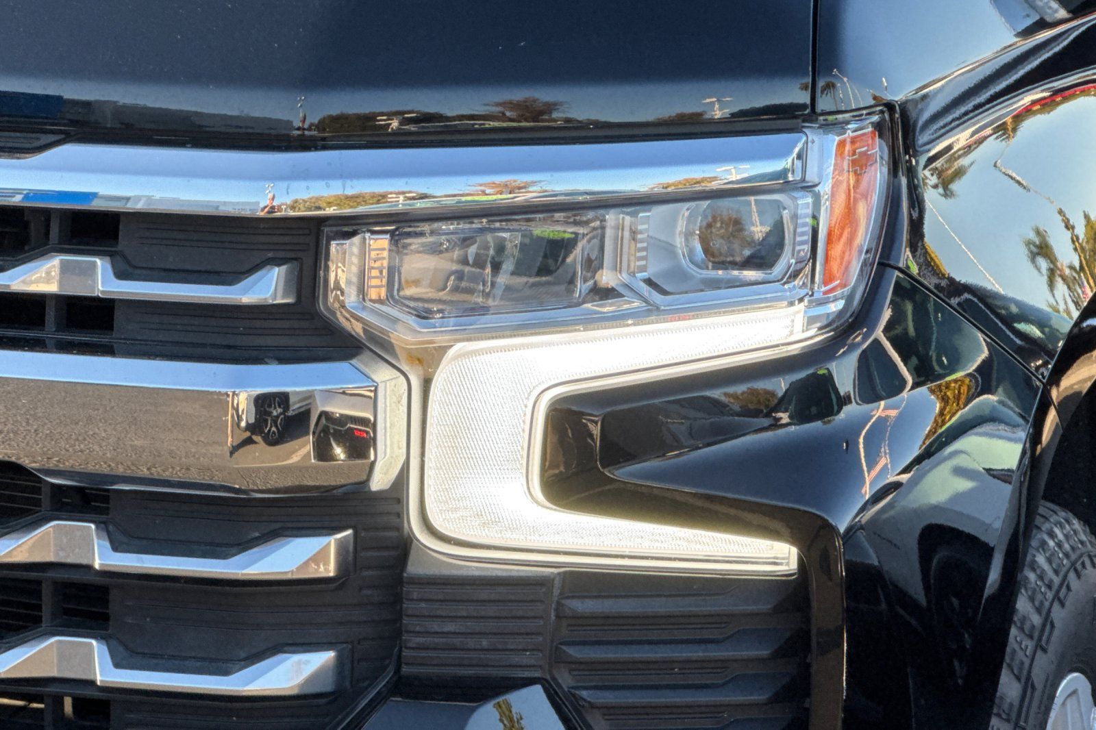 Used 2022 Chevrolet Silverado 1500 LTZ AWD/4WD image 50