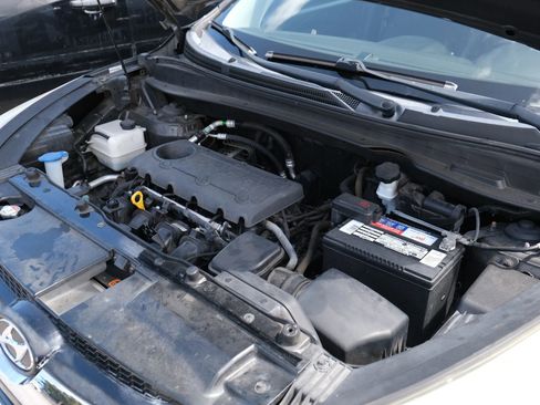 Used 2013 Hyundai Tucson Limited w/ Premium Pkg image 46