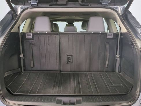 Used 2021 Toyota Highlander XLE FWD image 14