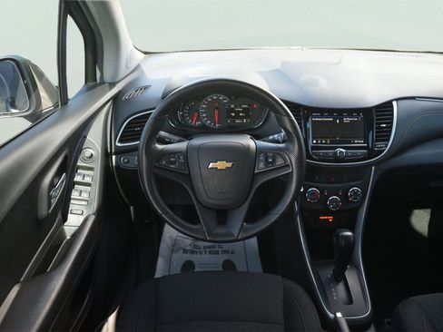 Used 2020 Chevrolet Trax LS w/ Tint and Cruise Package FWD image 21