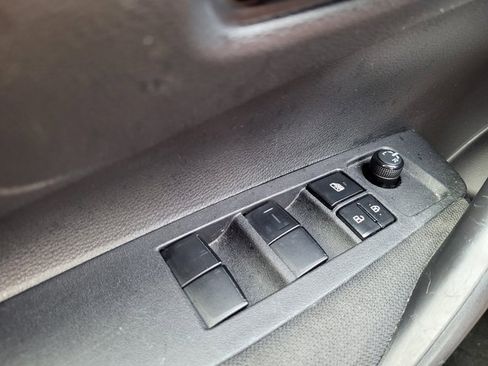 Used 2023 Toyota Corolla LE image 21