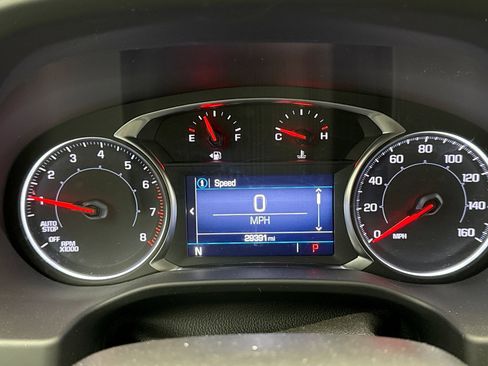 Used 2023 GMC Acadia SLE w/ Driver Convenience Package image 9