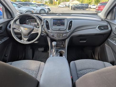 Used 2024 Chevrolet Equinox LT w/ LPO, Floor Liner Package AWD/4WD image 10