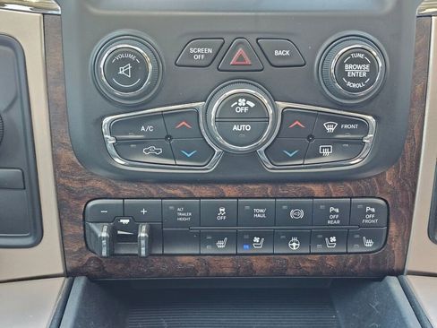 Used 2017 RAM 3500 Laramie Longhorn AWD/4WD image 30