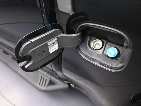 Used 2021 Chevrolet Silverado 1500 RST RWD image 41