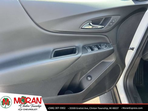 Used 2024 Chevrolet Equinox LT FWD image 15