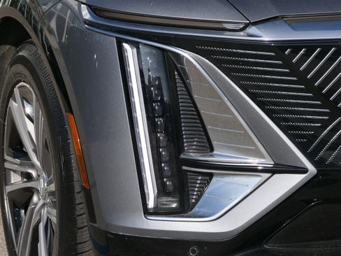 Certified 2023 Cadillac Lyriq 2WD image 10