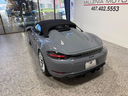 Used 2023 Porsche 718 Boxster Spyder RWD image 20