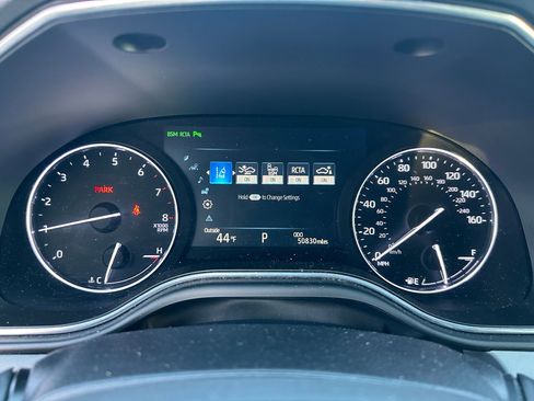 Certified 2019 Toyota Avalon Touring image 15