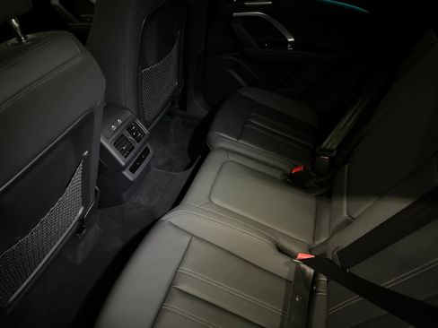 New 2025 Audi Q5 Prestige image 4