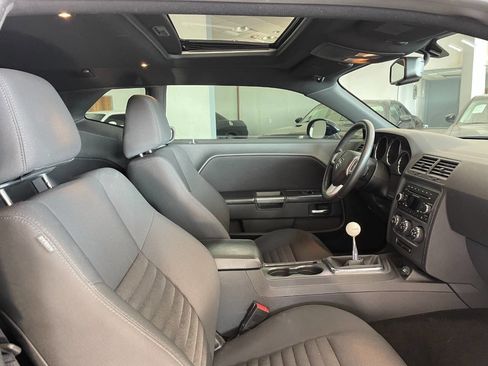 Used 2013 Dodge Challenger R/T image 20