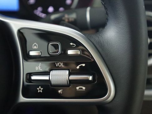 Certified 2022 Mercedes-Benz GLC 300 image 12