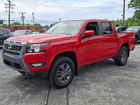 Used 2025 Nissan Frontier SV w/ SV Convenience Package AWD/4WD image 3