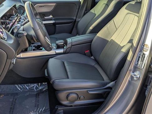 Certified 2022 Mercedes-Benz GLB 250 4MATIC image 15