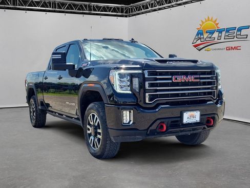 Used 2022 GMC Sierra 2500 AT4 w/ AT4 Premium Plus Package AWD/4WD image 3