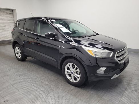Used 2017 Ford Escape SE FWD image 11
