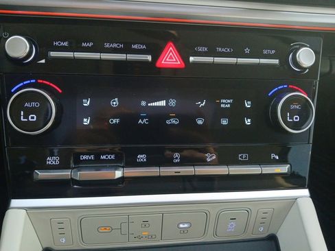 Used 2024 Hyundai Santa Fe Calligraphy image 22