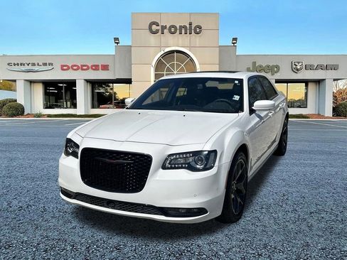 Used 2023 Chrysler 300 S w/ Comfort Group image 7