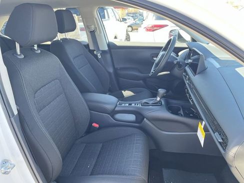 New 2026 Honda HR-V LX image 25